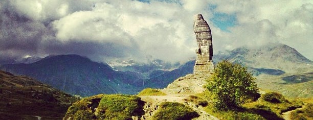 Passo del Sempione is one of Traversata delle Alpi.