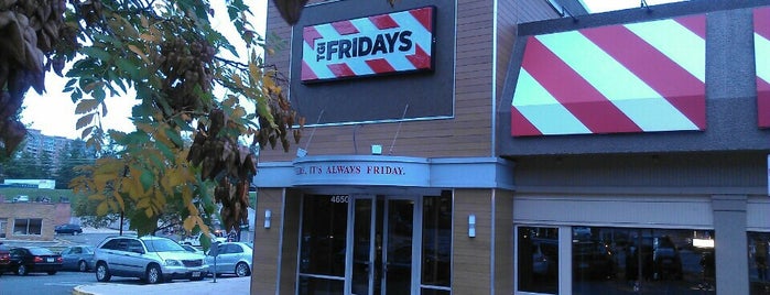 TGI Fridays is one of สถานที่ที่ Richard ถูกใจ.