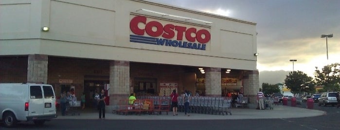 Costco Wholesale is one of Orte, die Rex gefallen.
