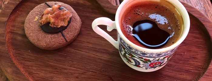 Unaşkı Pasta-Cafe is one of Tempat yang Disukai NAZAR👍.
