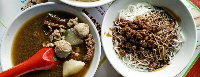 Kah Hiong Ngiu Chap 家乡牛什 is one of Kota Kinabalu Eats.
