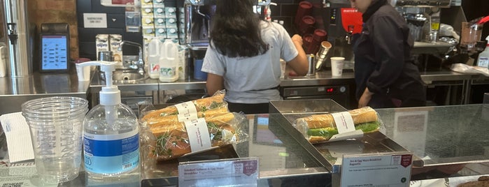 Pret A Manger is one of KingsX coffee to go.