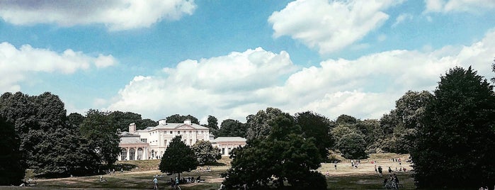 Kenwood House is one of Gregorygrishaさんのお気に入りスポット.