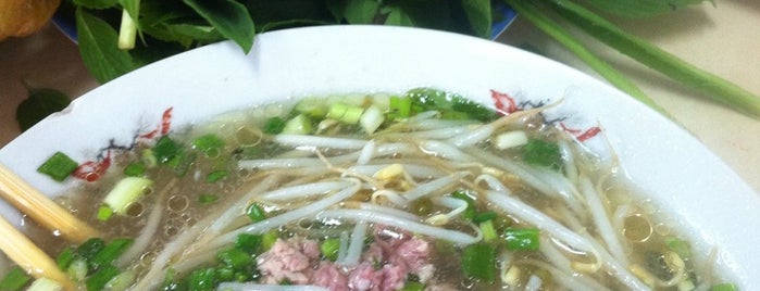 Phở Hòa Pasteur is one of Good morning Saigon.