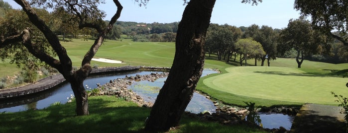 Club de Golf Valderrama is one of Гольф в испании.