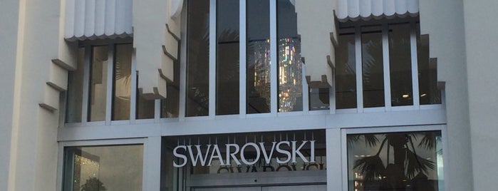 Swarovski is one of Orte, die Melissa gefallen.