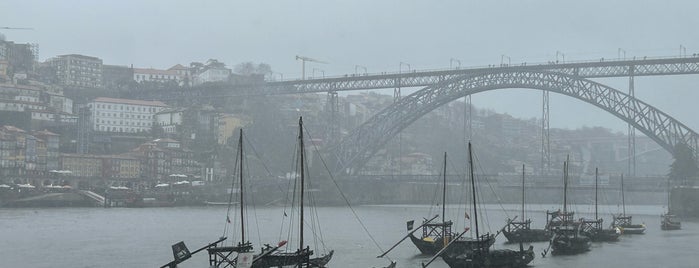 Vila Nova de Gaia is one of Porto - wish list.