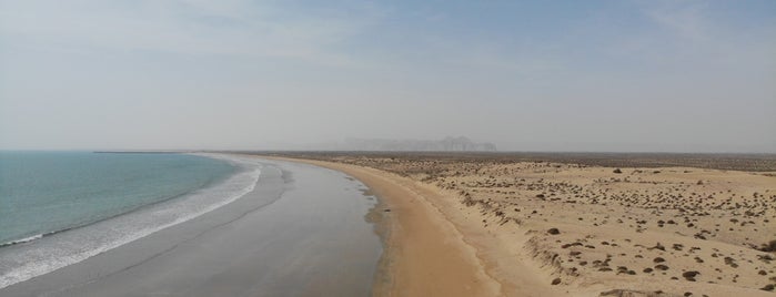 Darak Beach is one of Chabahar.