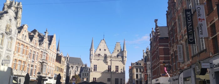 IJzerenleen is one of Mechelen.