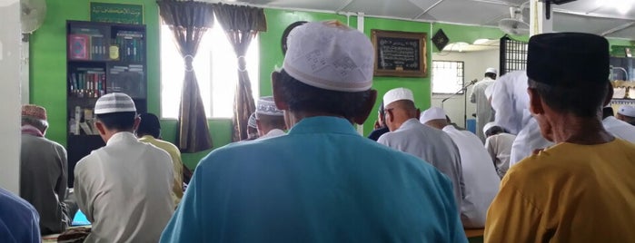 Masjid Darul Halim is one of @Sarawak, Malaysia #4.