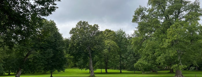 Träskändan kartanopuisto is one of Puistot.