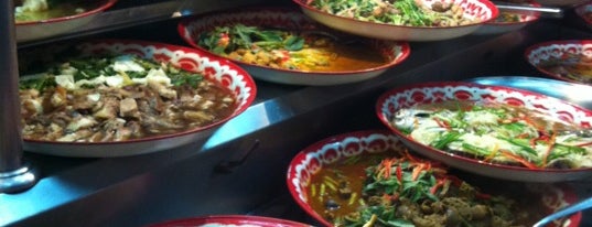 ร้านข้าวต้ม ไทย-จีน is one of Must-visit Food in Talat.