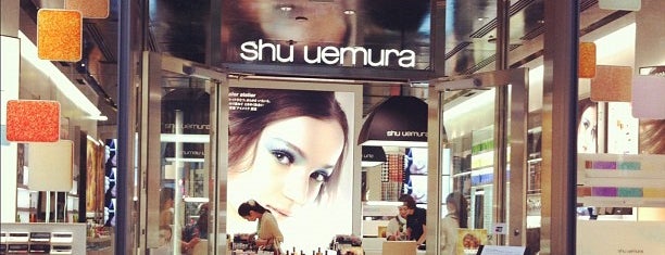 Shu Uemura Beauty Boutique is one of Tokyo.