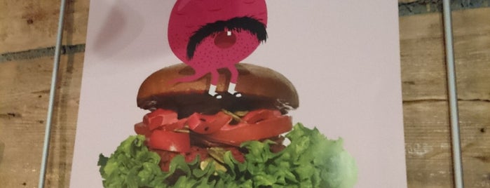 Bobby Burger is one of Lugares favoritos de Pawel.