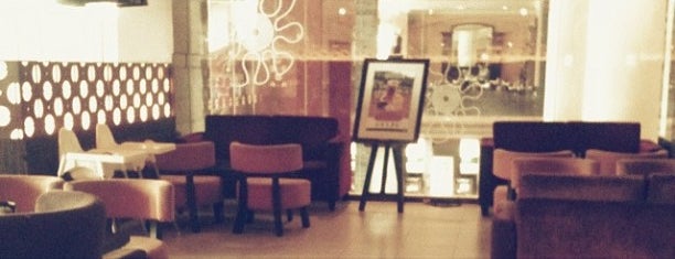 EXCELSO is one of Coffee Shop.