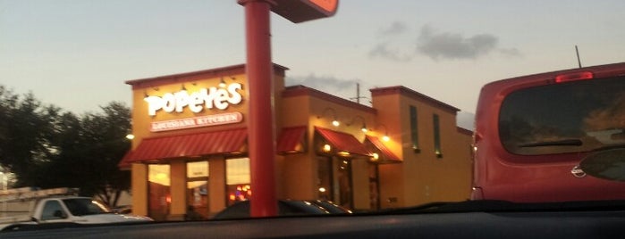 Popeyes Louisiana Kitchen is one of Lugares favoritos de Steve.