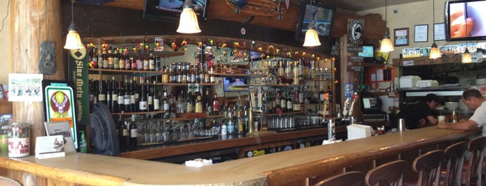 Woody's Bar And Grill is one of Tempat yang Disimpan Michael.