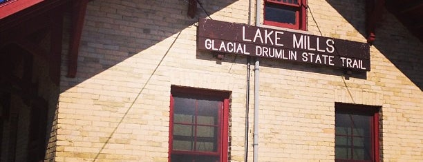 Glacial Drumlin State Trail is one of Tempat yang Disukai Mike.