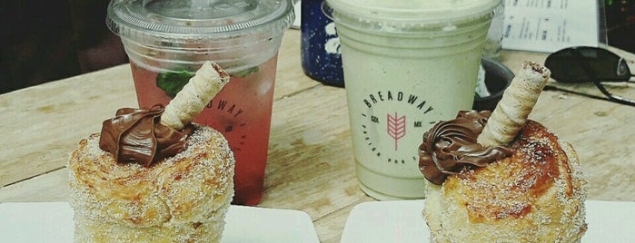Breadway is one of Alejandraさんの保存済みスポット.