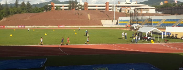 Estadio Olimpico - Pista De Atletismo is one of Tempat yang Disukai Emilio Alvarez.