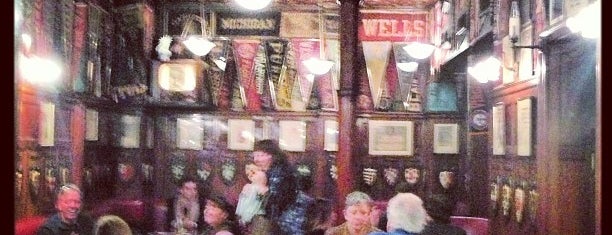 Harry's New York Bar is one of Restaurants et bars Paris.