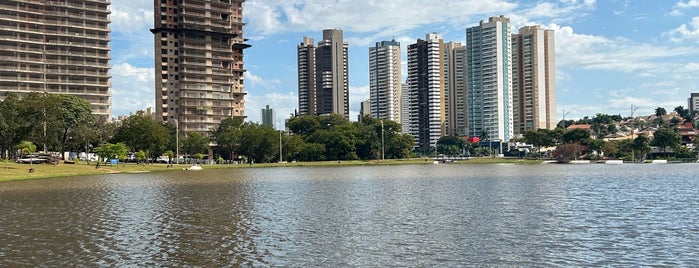 Lagoa do Parque is one of Preferidos.