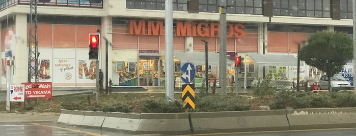 Migros is one of Burcinさんのお気に入りスポット.