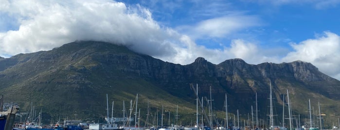 Hout Bay is one of Locais curtidos por LF.