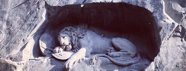 Le Lion de Lucerne is one of Wonderland.