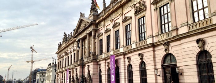 Musée historique allemand is one of Schlüter in Berlin.