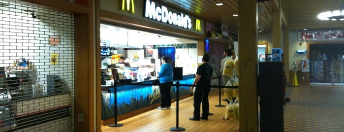 McDonald's is one of Lieux qui ont plu à Pilgrim 🛣.