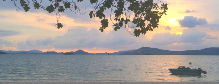 Kho Lawa is one of สถานที่ที่ Oo ถูกใจ.