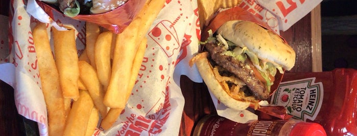 Red Robin Gourmet Burgers and Brews is one of Good Happy Hours.