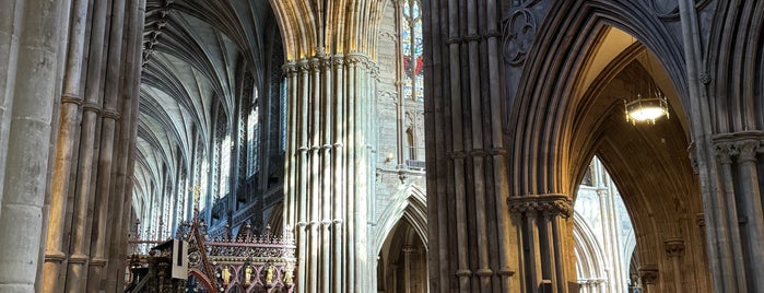 Lichfield Cathedral is one of Church of England Cathedrals.