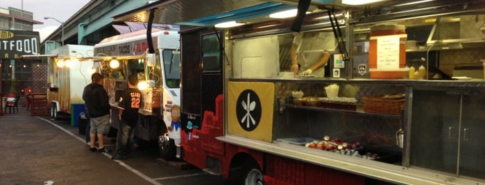 SoMa StrEat Food Park is one of The Valley.