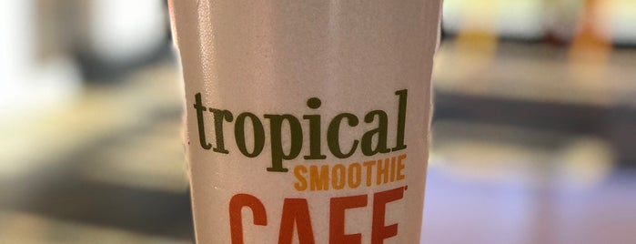 Tropical Smoothie Cafe is one of Lieux qui ont plu à Brynn.