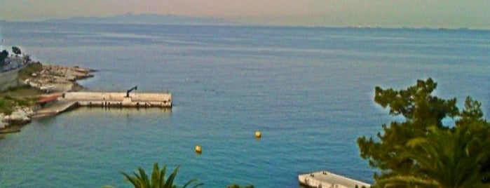 Peiraiki is one of Piraeus Worth Seeing List.