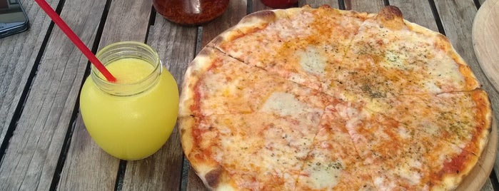 Fornello is one of Pizza Erenköy.