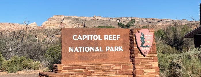 Capitol Reef Scenic Drive is one of Utah/ Arizona.