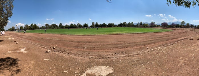 Unidad Deportiva Emiliano Zapata is one of สถานที่ที่ Jose ถูกใจ.