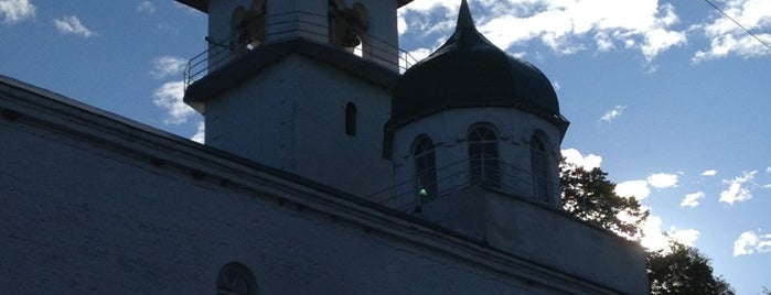 Михайлово-Афонский монастырь is one of Tempat yang Disukai Ramina.