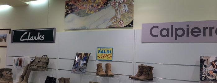 Shoe Center is one of Italy / Ski 2014.