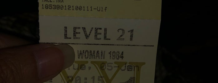 Level 21 XXI is one of Lugares favoritos de Remy Irwan.