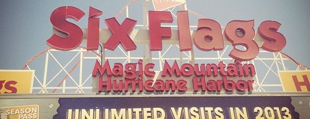 Six Flags Magic Mountain is one of USA Trip.