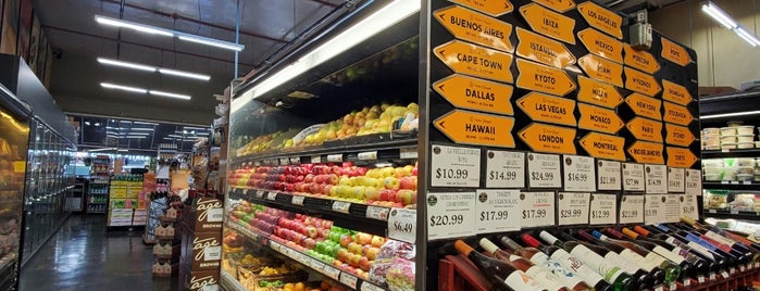 Marina Supermarket is one of The 11 Best Supermarkets in San Francisco.