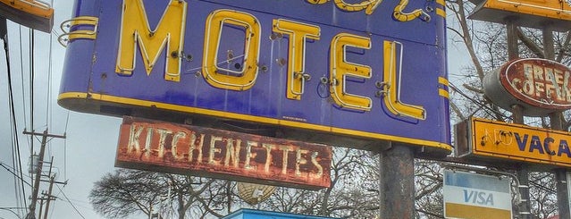 Ranch Motel is one of Texas Vintage Signs.