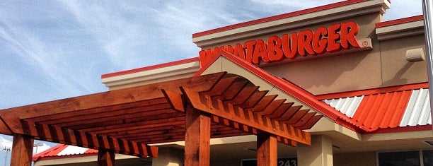 Whataburger is one of Kelseyさんのお気に入りスポット.