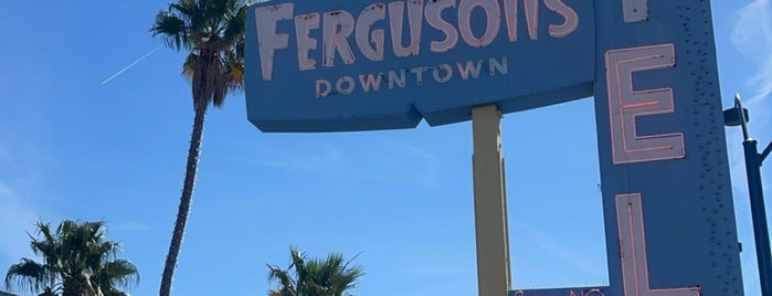 Fergusons Downtown is one of Vegas with Cyn.