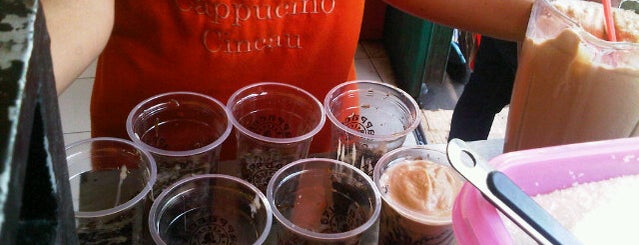 Cappuccino Cincau Refresh Coffee is one of jkt.