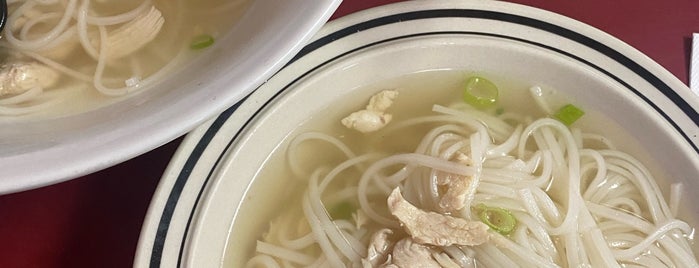 Pho Tien Thanh is one of Food Places to Try/Go To.
